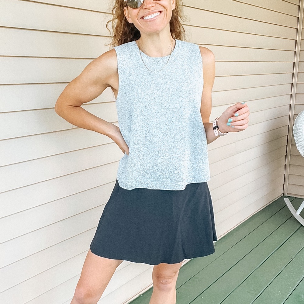 LOFT Stretchy Sweater Tank in Grey size Small